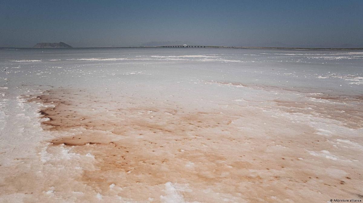فقط ۹۳۸ کیلومتر مربع از وسعت دریاچه ارومیه باقی مانده ست